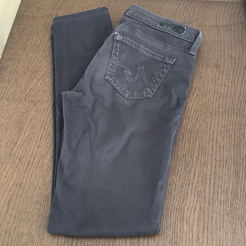 AG jeans size 25R supper skinny fit